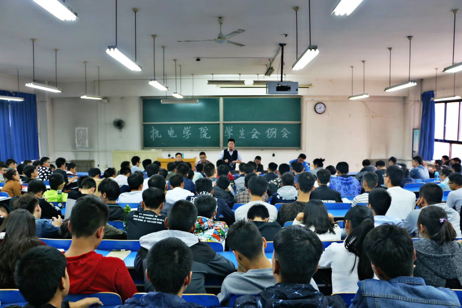 准大学生要了解的学生会指南!居然还有面试?早了解早受益!