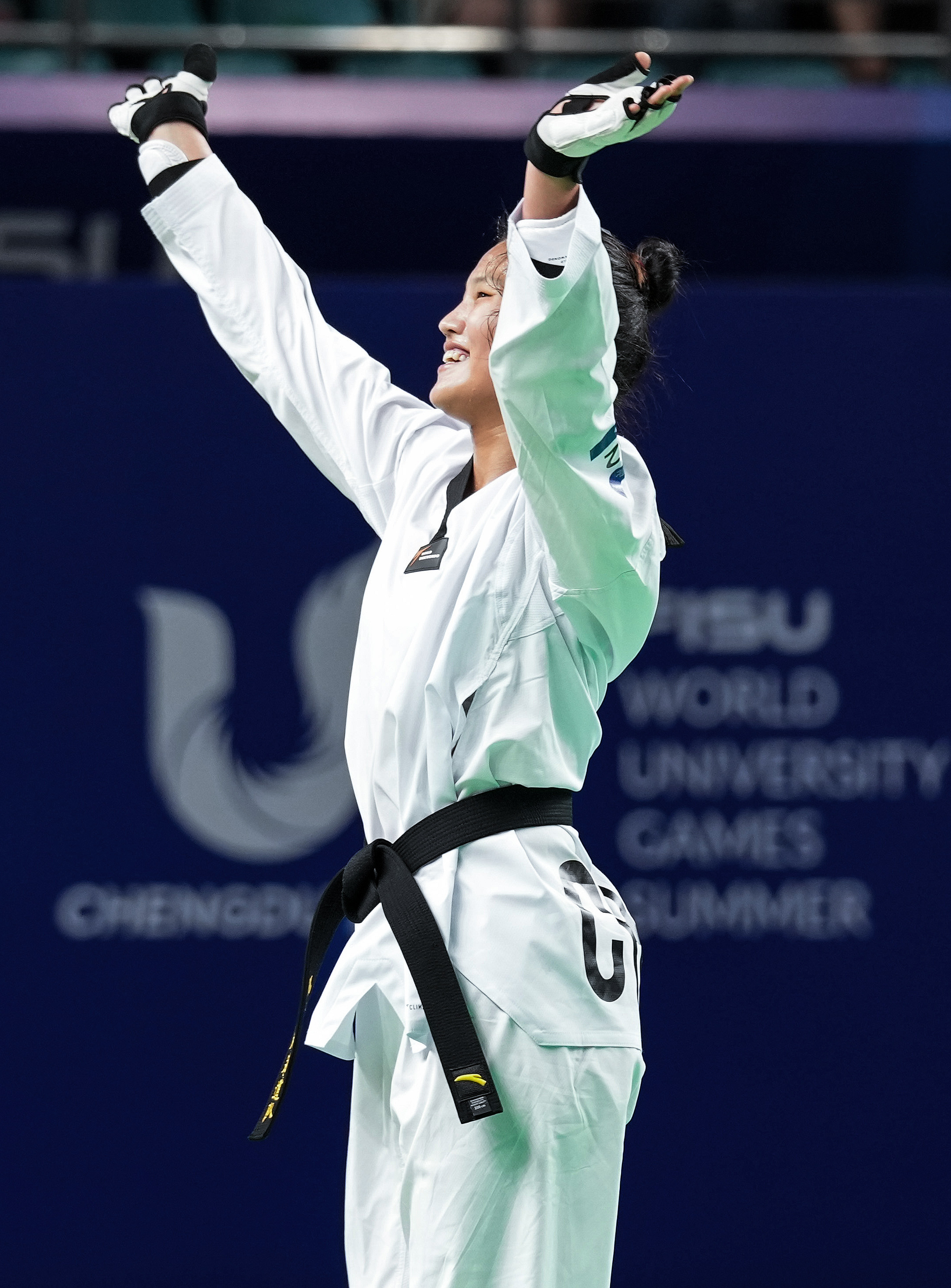 跆拳道——徐蕾获女子73公斤以上级冠军