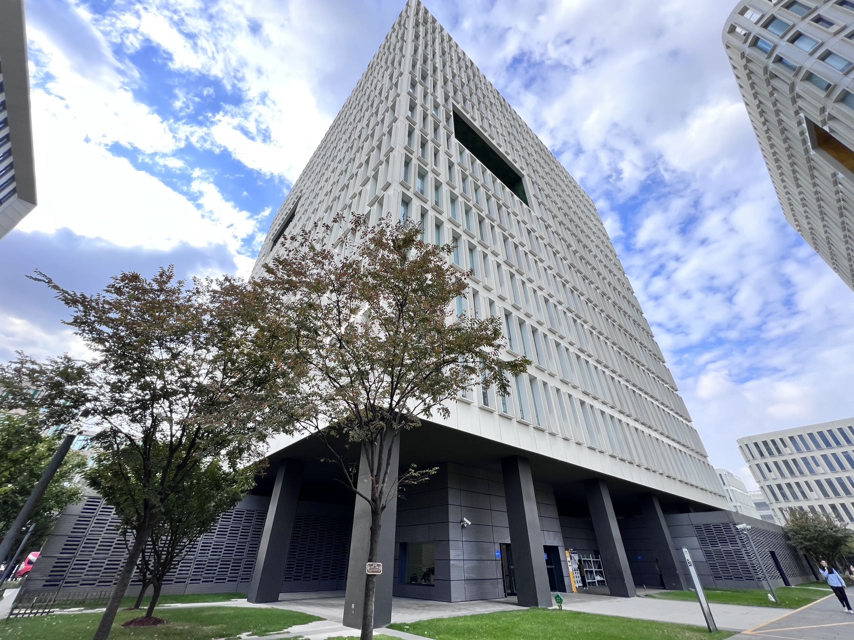 华鑫慧享城写字楼租赁-出租面积537平精装-上海漕河泾写字楼出租