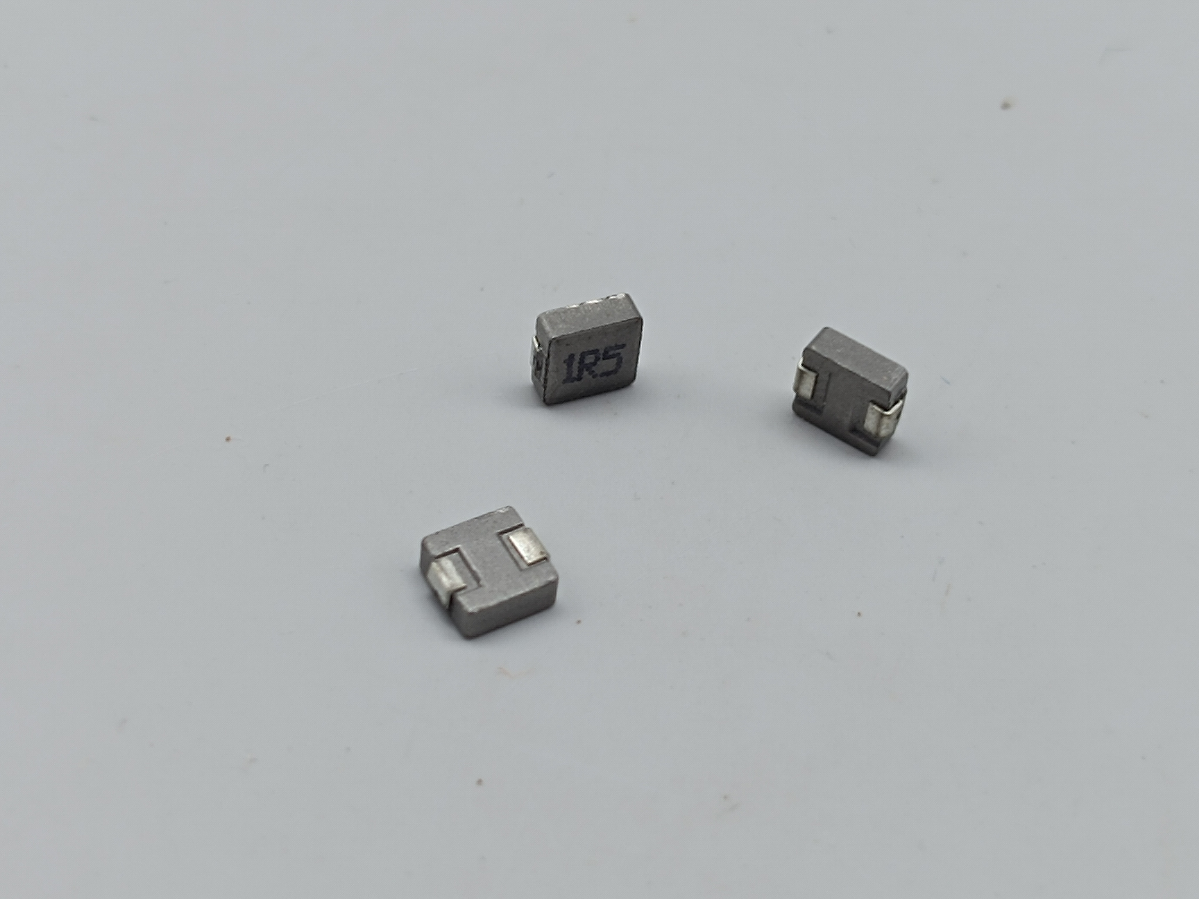 一体成型电感的作用