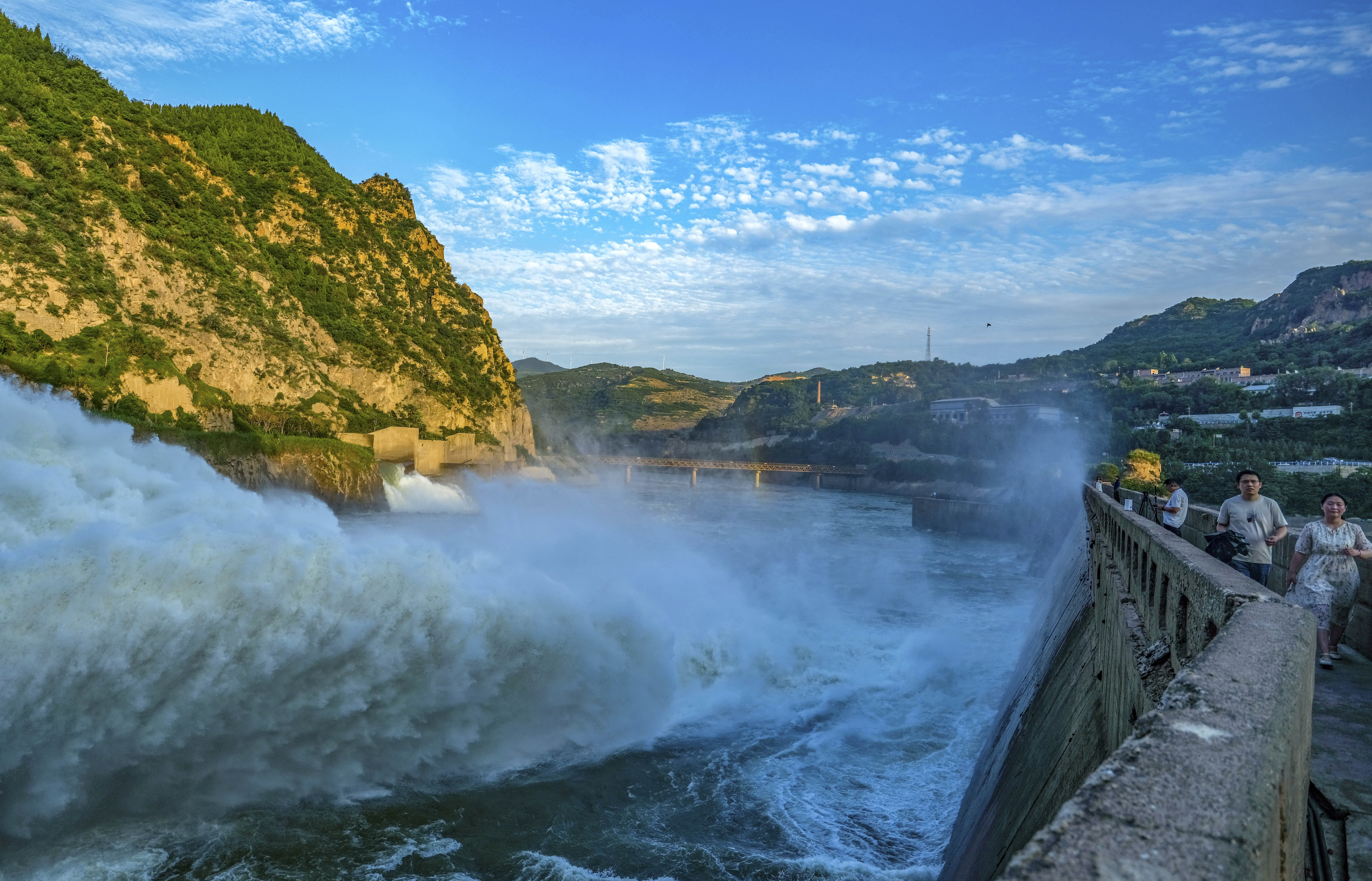 黄河三峡水电站图片