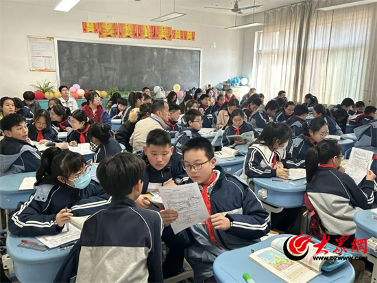 乌审旗第一中学图片