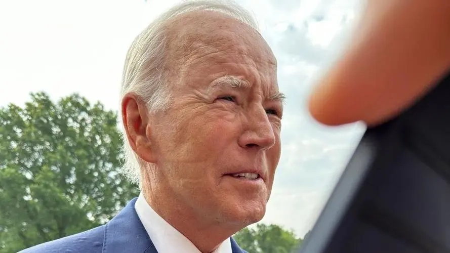 为什么美国政坛会支持一个都使用cpap呼吸机的拜登当总统?