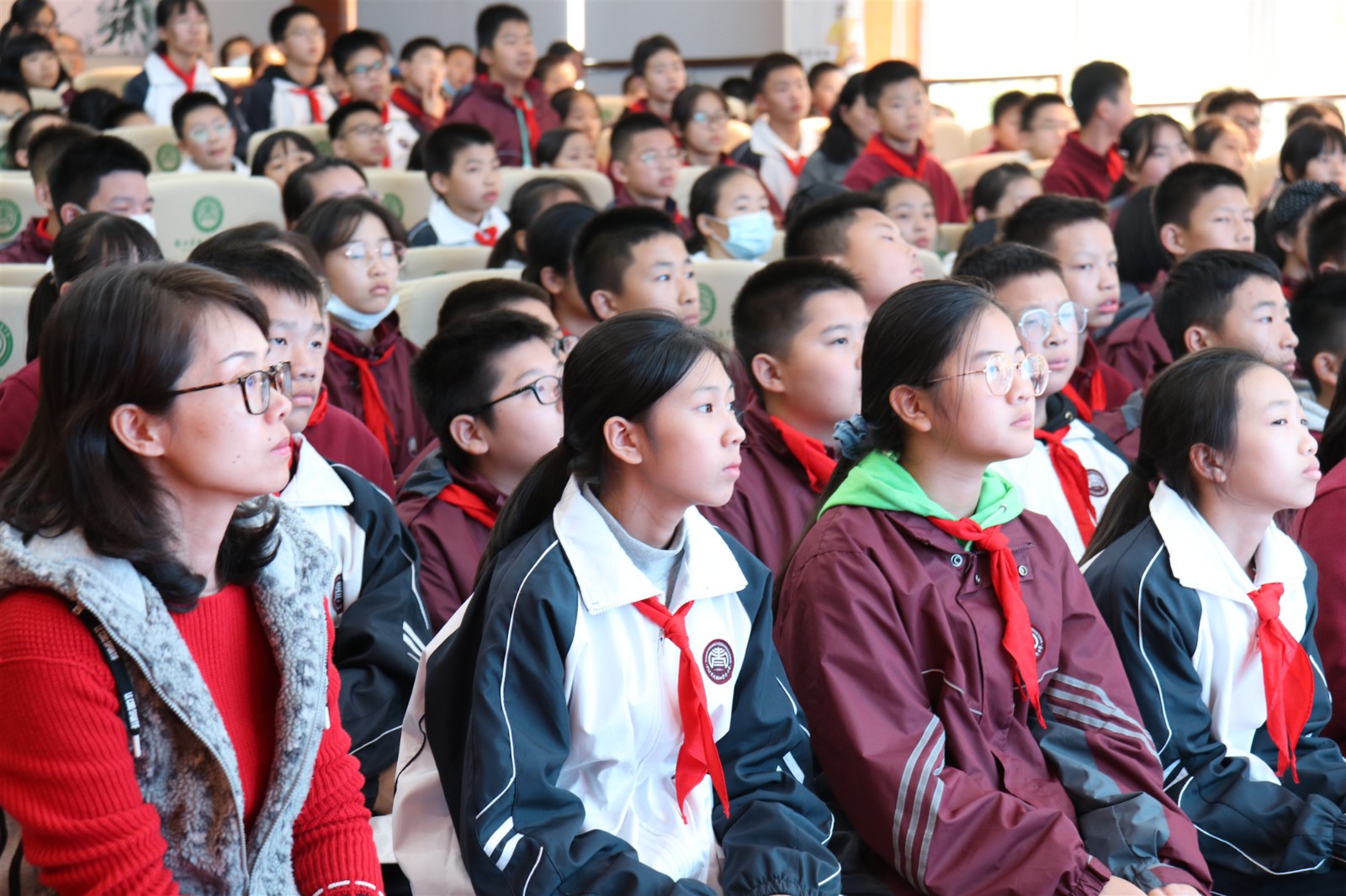 浙江省杭州市四季青中学开展红色教育专题活动