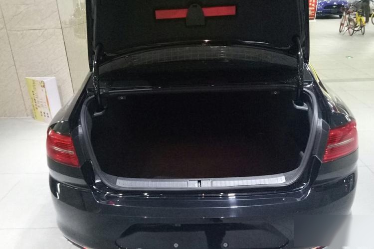 迈腾后备箱关不上怎么办