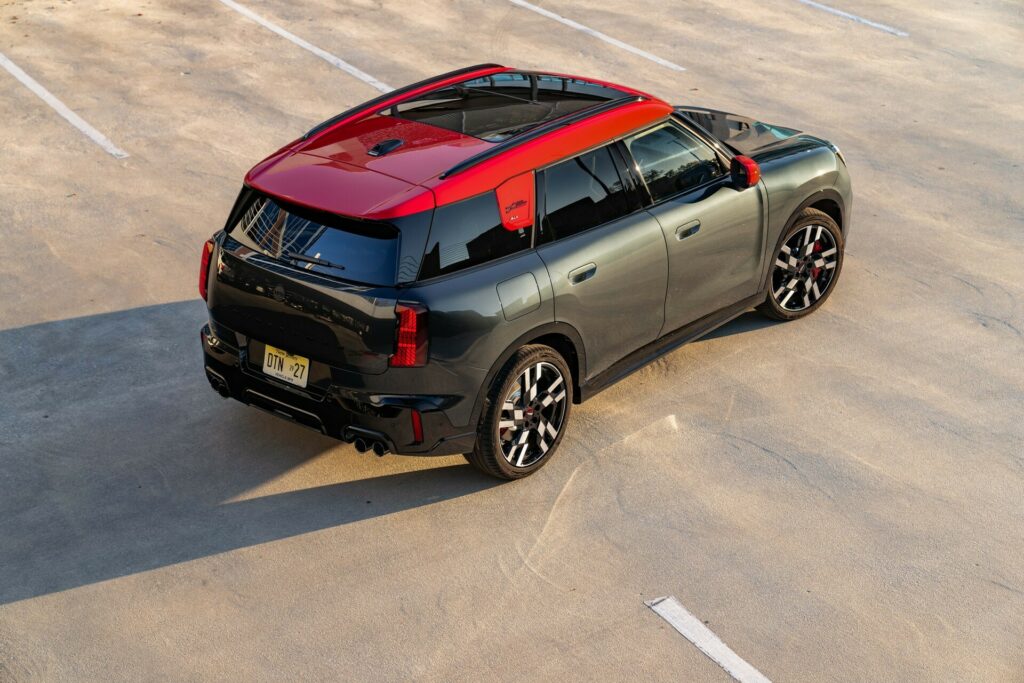 新款宝马mini jcw countryman高性能紧凑型suv发布,2024年交付