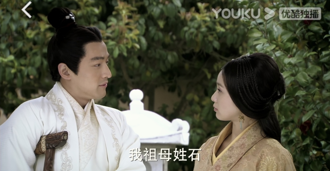 《大漠谣》起初他对她好不要她回应,后来他对她好,她再也不回应