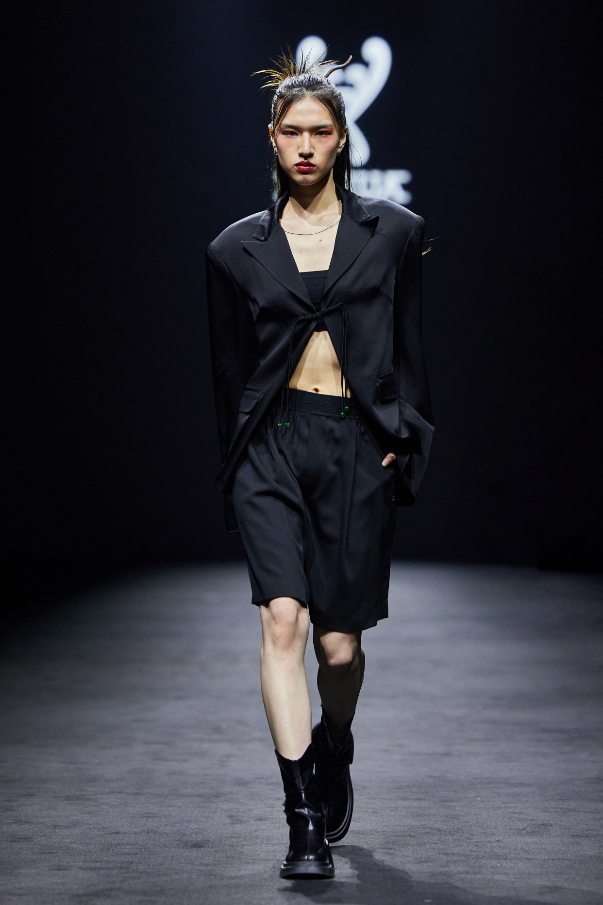 2024上海时装周,见证yuhua蜕变与焕生