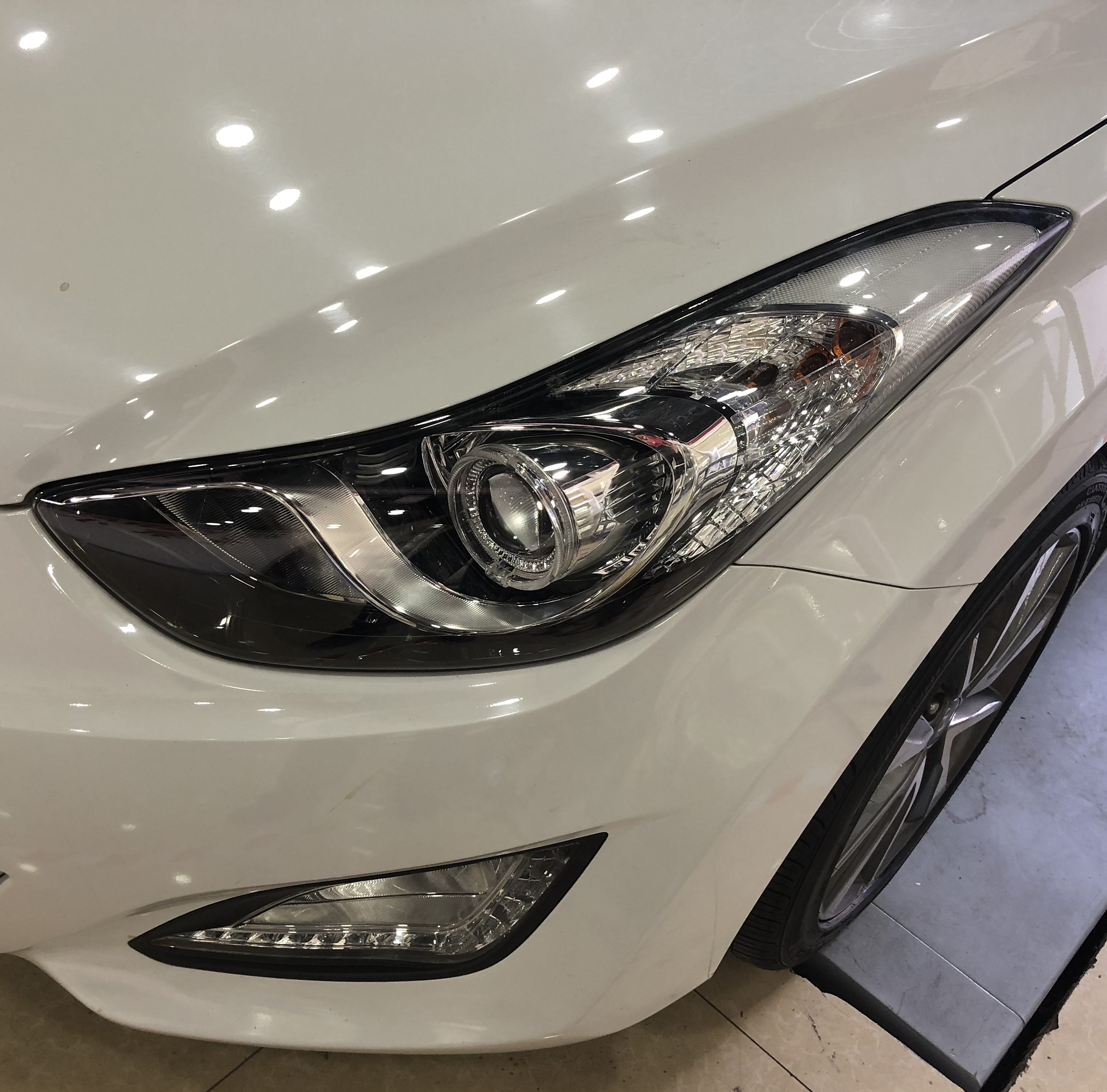 汽车大灯总成坏怎么办?