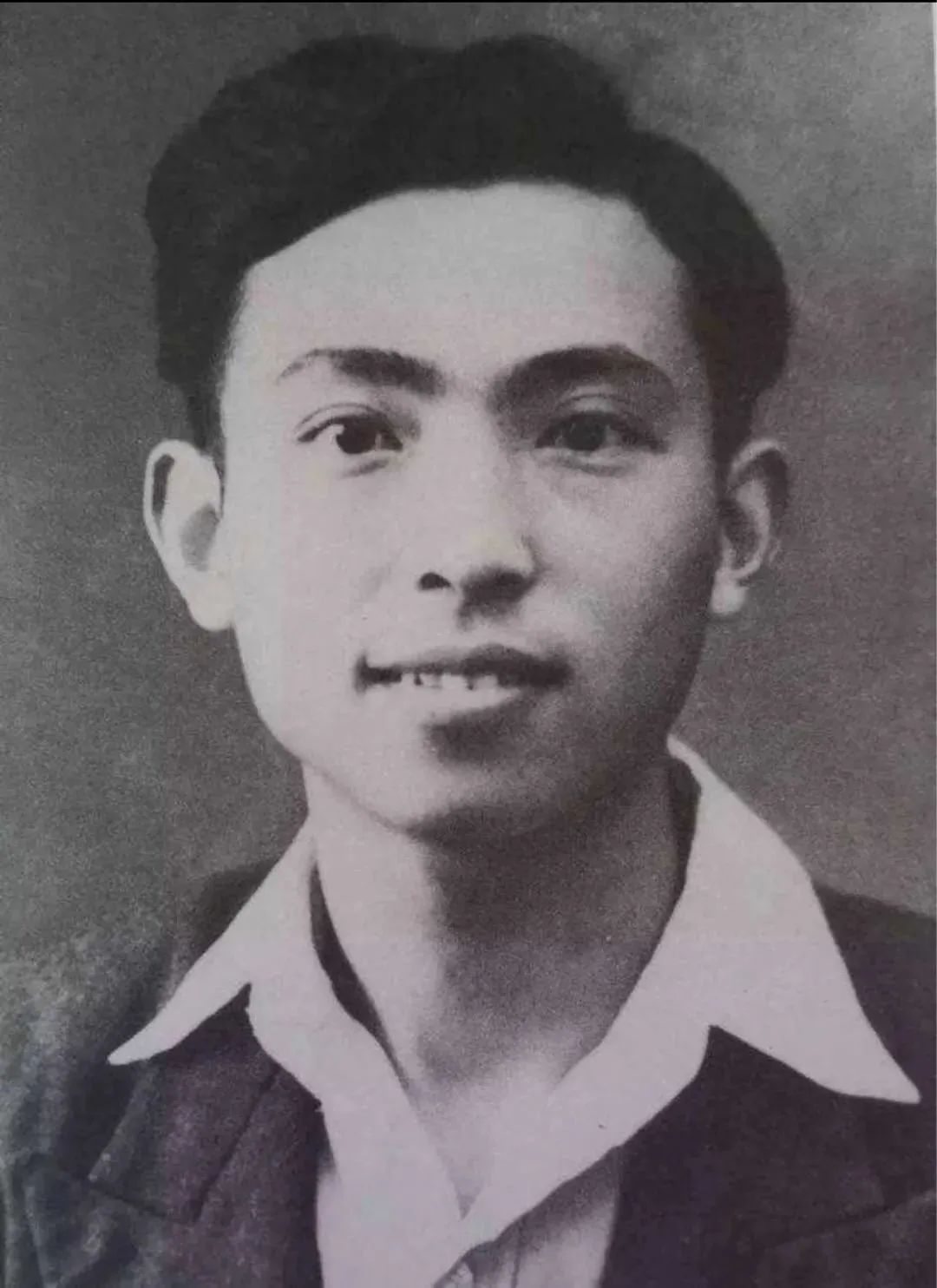 穆旦:春天的邀请,万物都答应