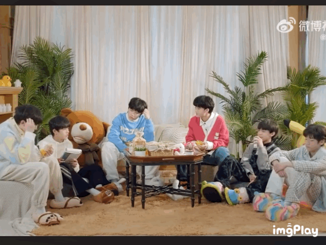 tf家族三代自制剧宿舍真不错太有趣啦