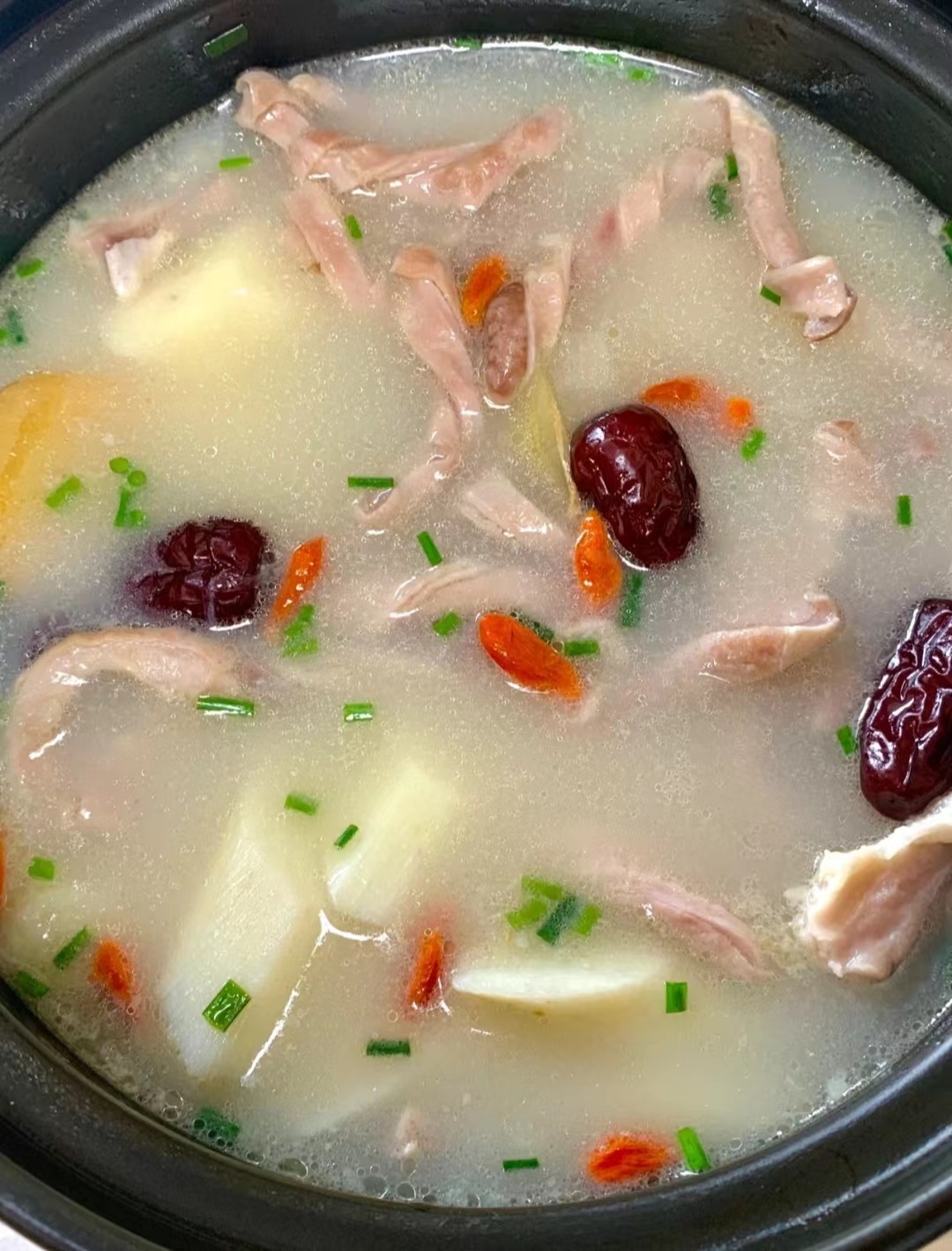 第一种萝卜丝炖豆腐此汤具有助消化增进食欲提高免疫力等功效