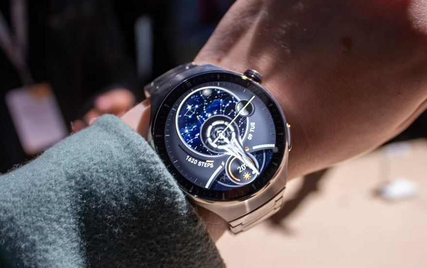 关注健康的智能手表:华为watch 4 pro迷人又强大就是价格不便宜