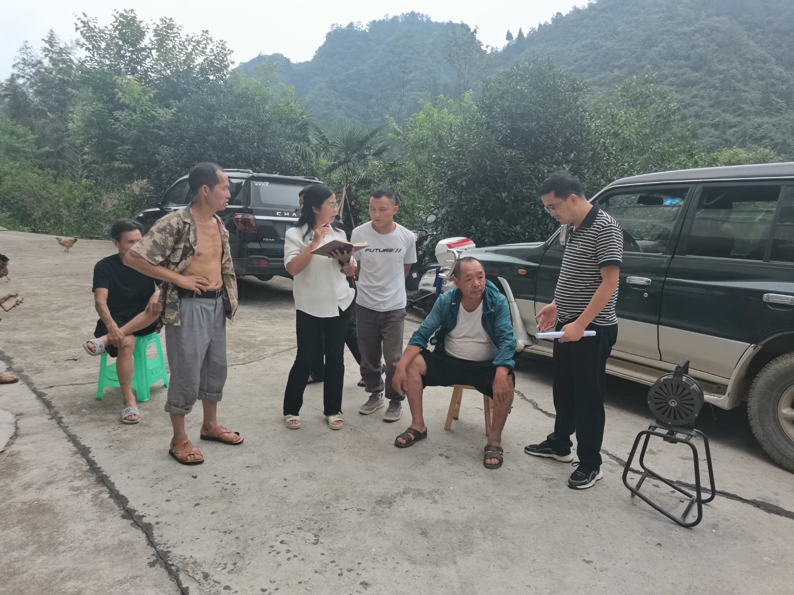 施秉县城关镇开展防汛抗洪演练