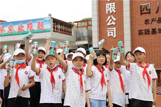 雨城区兴贤小学图片