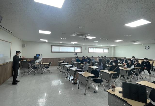 感谢牧园大学,开展校园普法活动