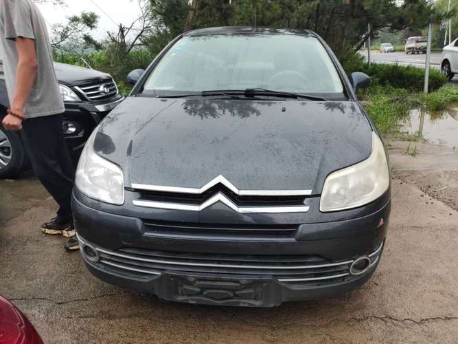 雪铁龙08款毕加索已跑12万公里大概8000元值得买?