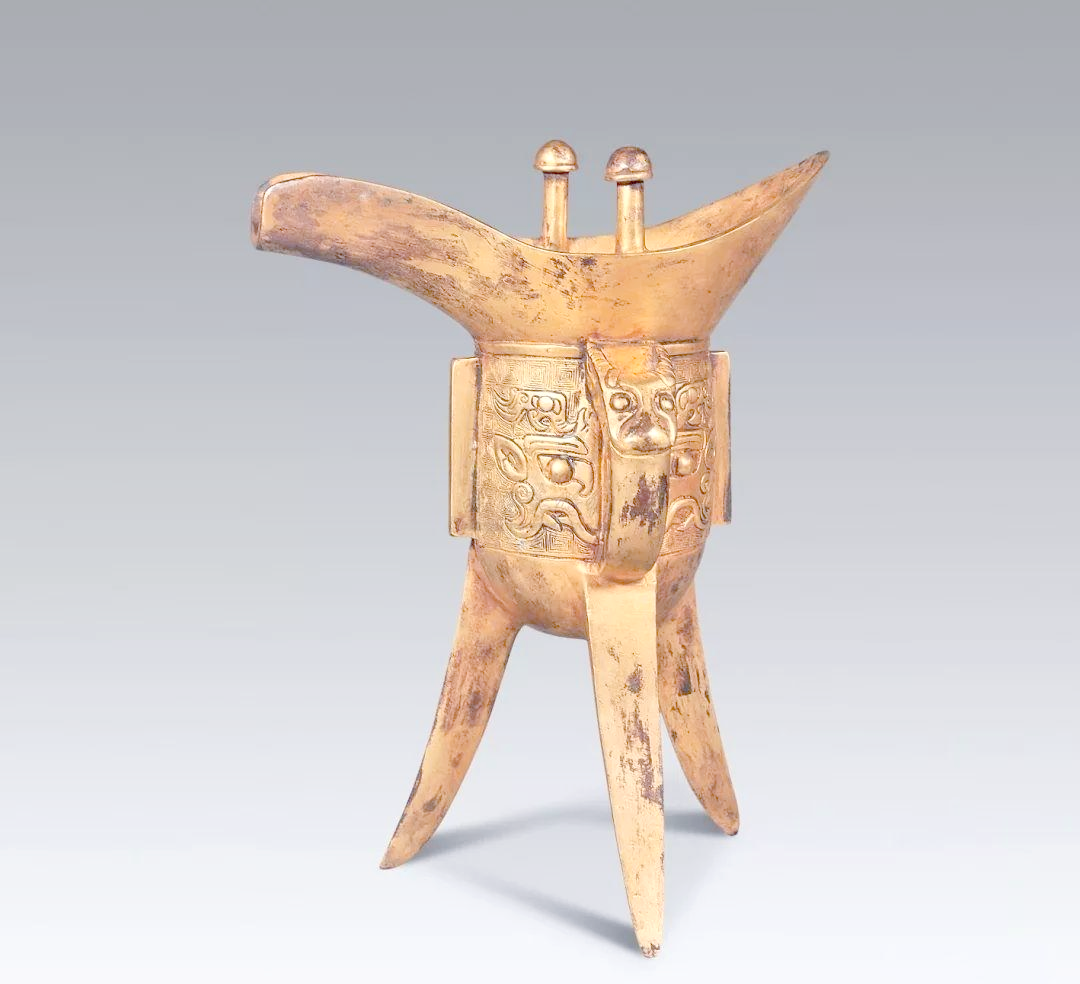 金爵,玉爵,这些珍贵的饮酒器具,不仅象征着古代贵族的尊贵地位,更承载