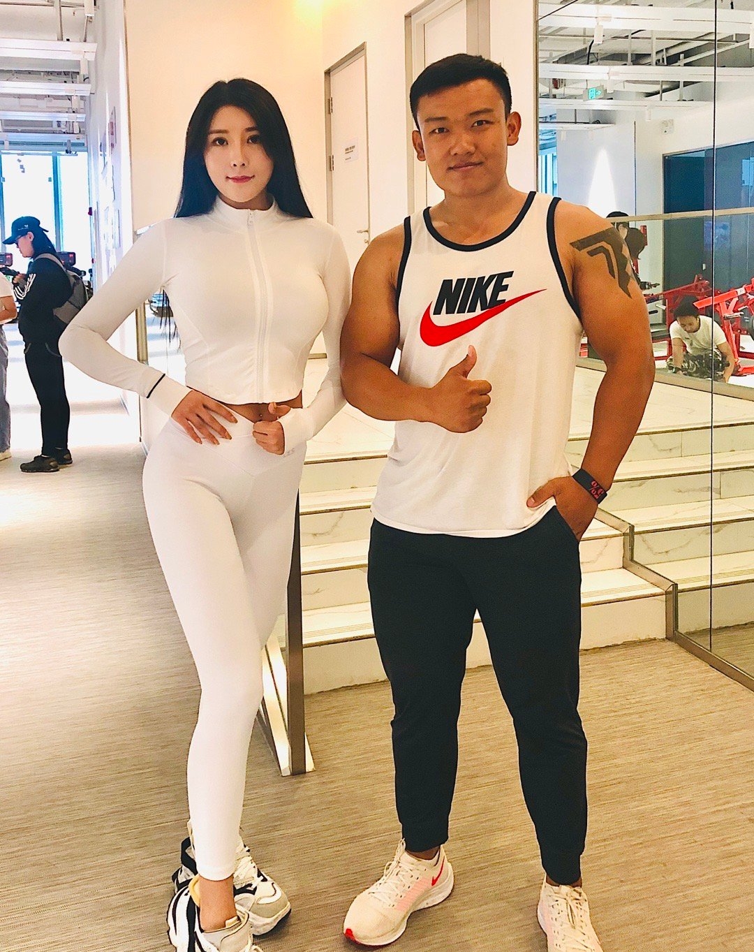 健身达人刘太阳频频代言!身材出众受关注,体型偏向欧美风受追捧