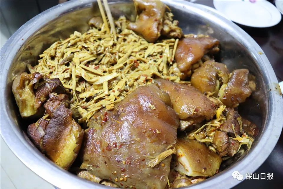 「吃在保山」保山卤艺之经典:卤辣子