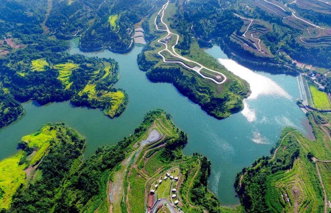 四川广安景区送来"五一大惠" 触摸美景现在就出发