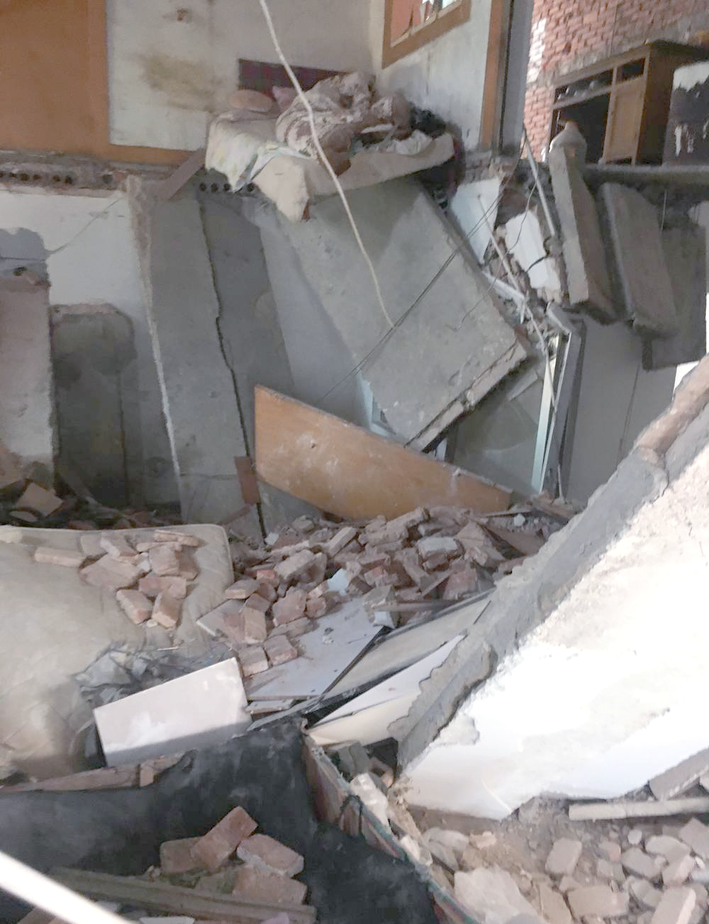 民居坍塌事故:装修施工与承重墙的隐患