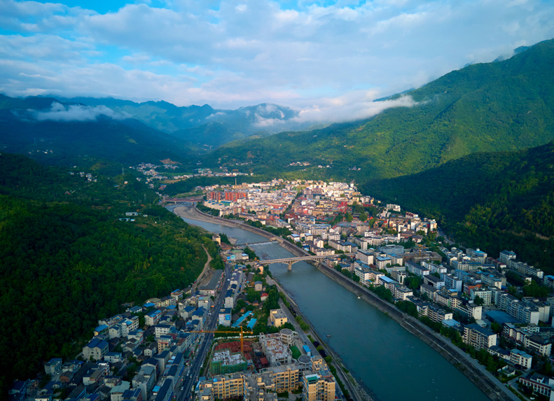 穿梭时光"飞阅"平武!2021航拍混剪,带你览尽平武的春夏秋冬