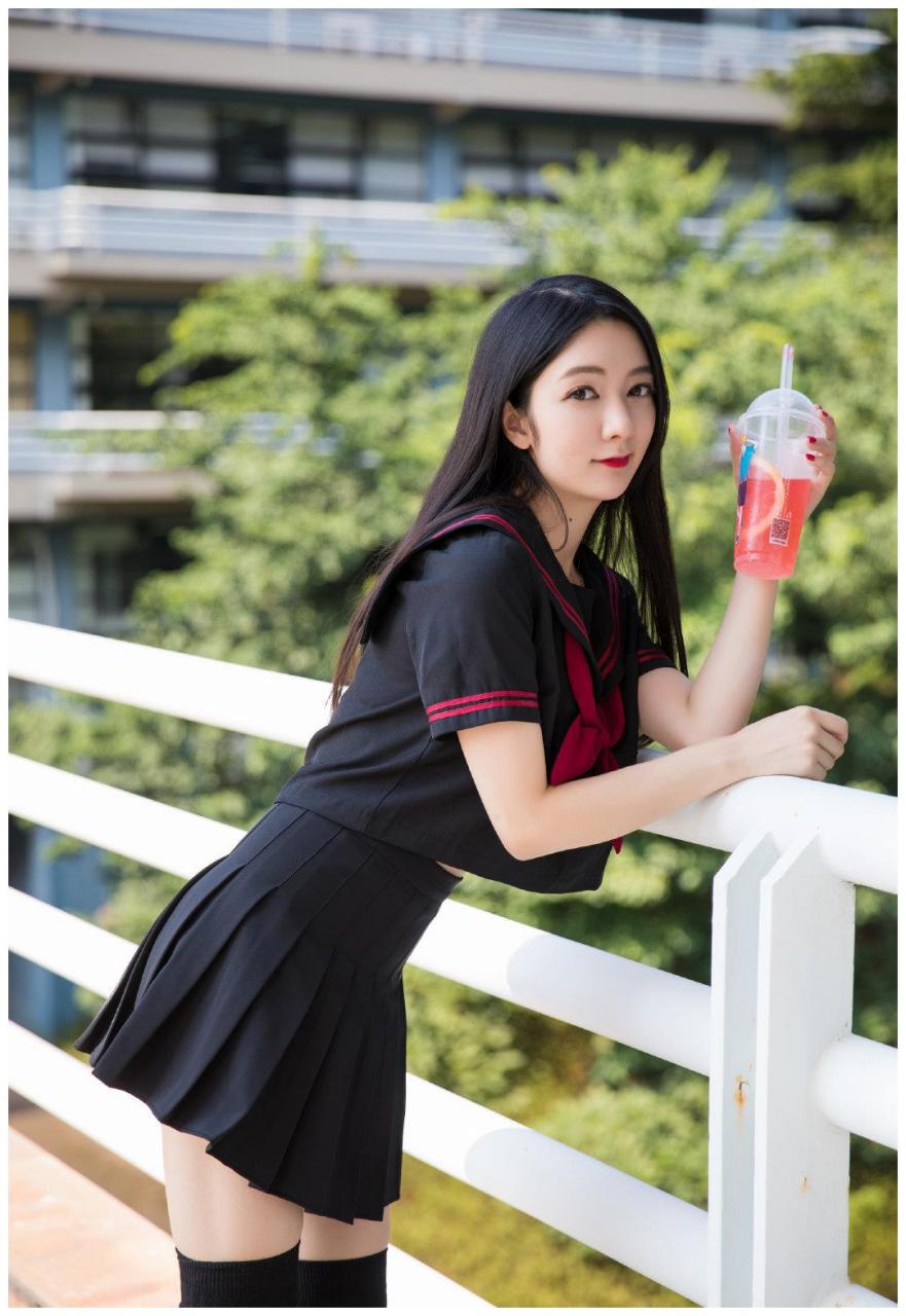 模特angela小热巴旅拍合集,目前收集到有92套,各种主题系列值得珍藏