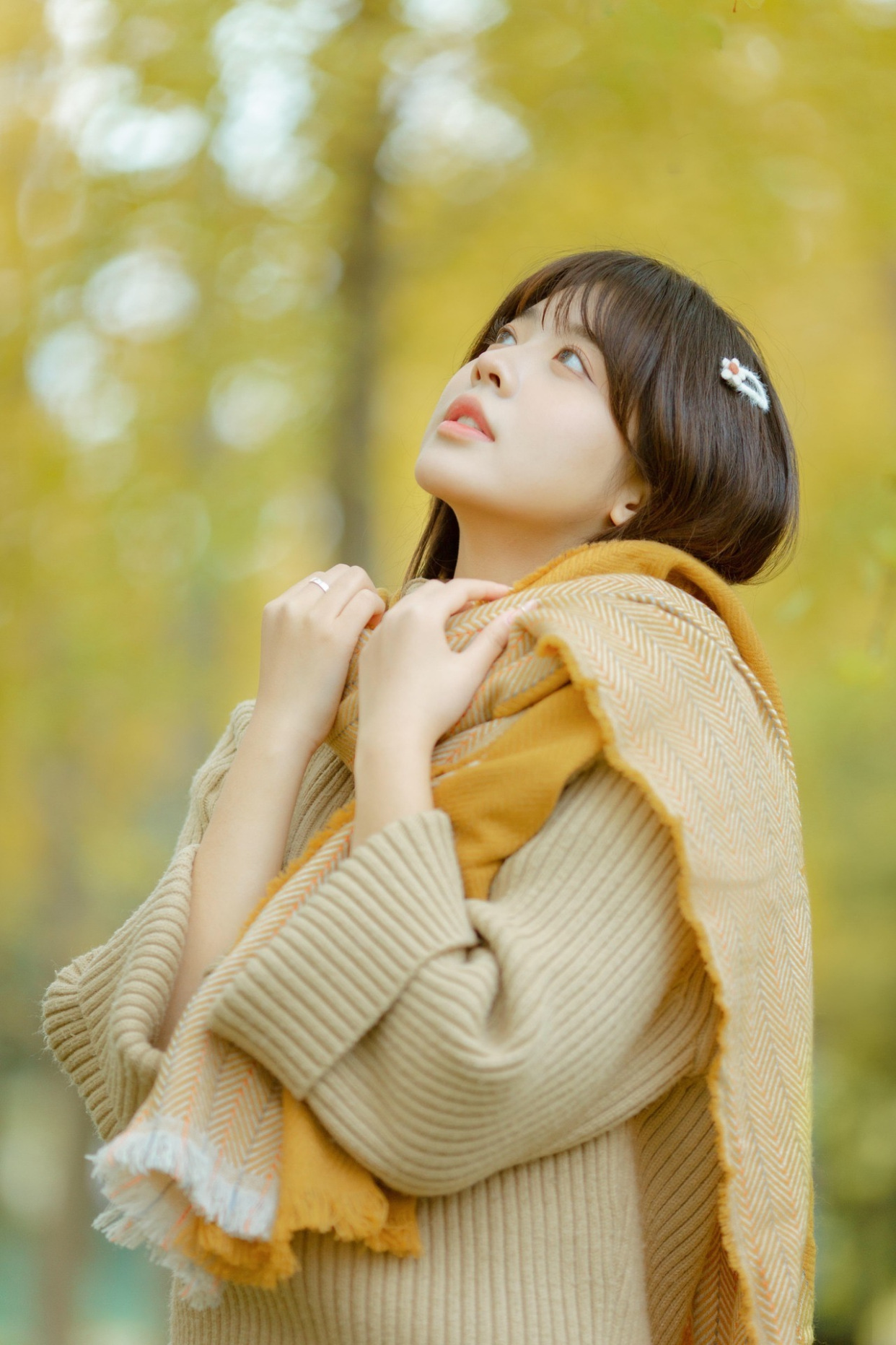 女生如何拍摄唯美好看的侧颜照?把握7个要点,好看又有氛围感