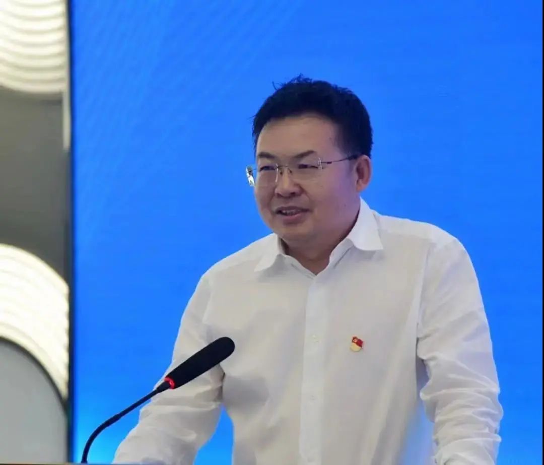 内蒙古自治区应急管理厅党委书记,厅长鞠树文同志致辞