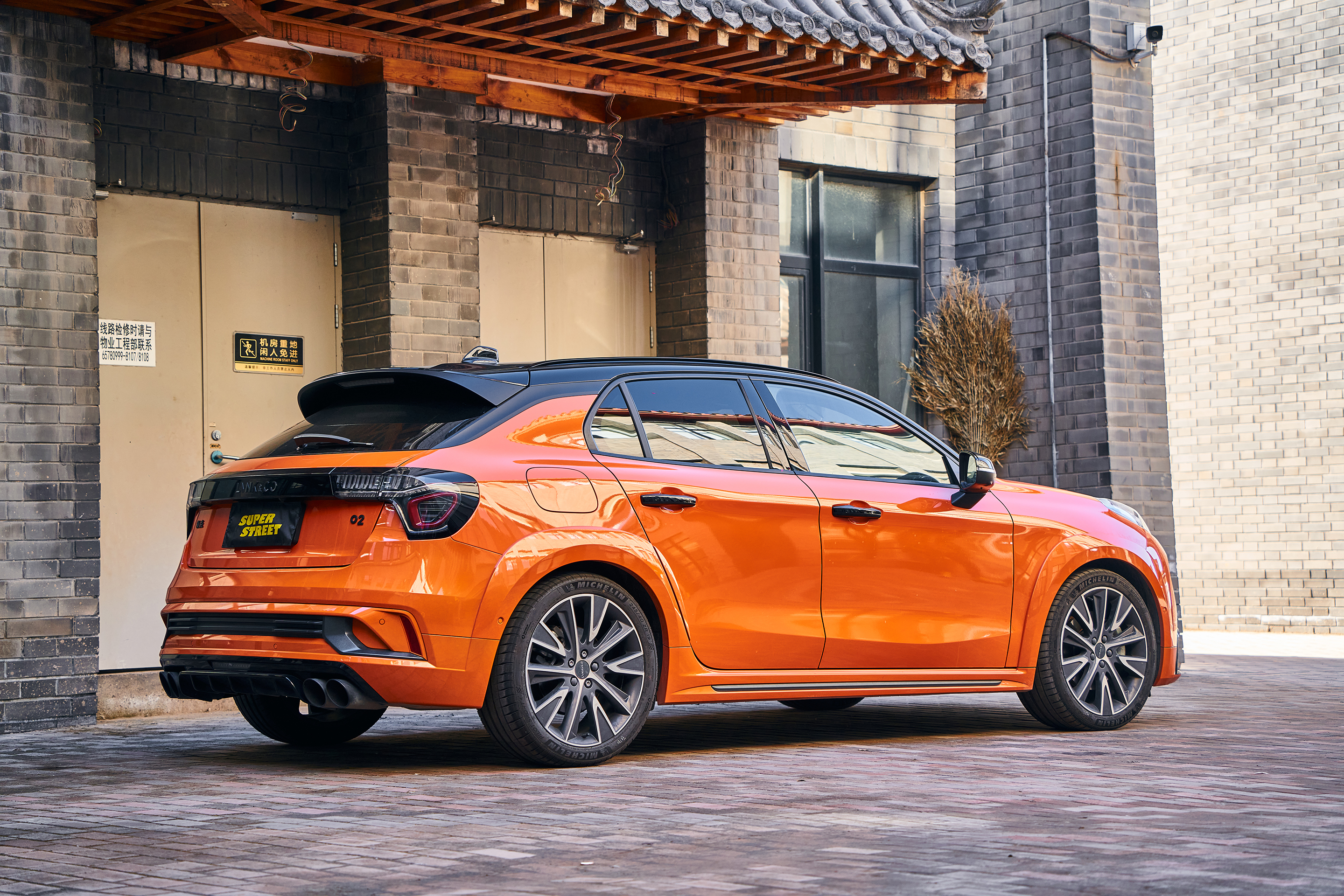 年轻人的座驾 国产小钢炮 领克02 hatchback