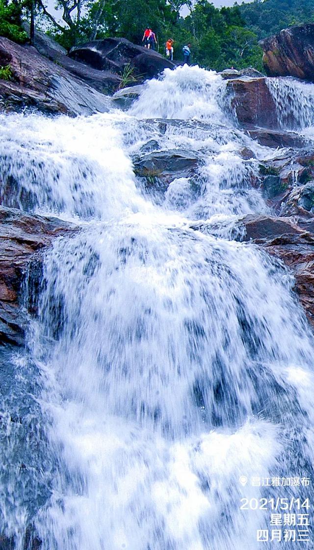 霸王岭雅加瀑布图片