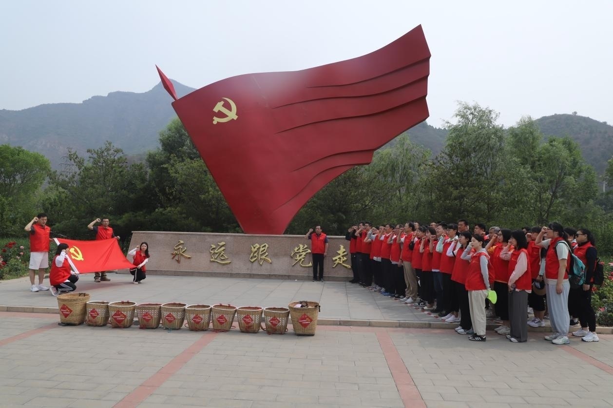 方庄街道:参观红色教育基地 传承革命精神