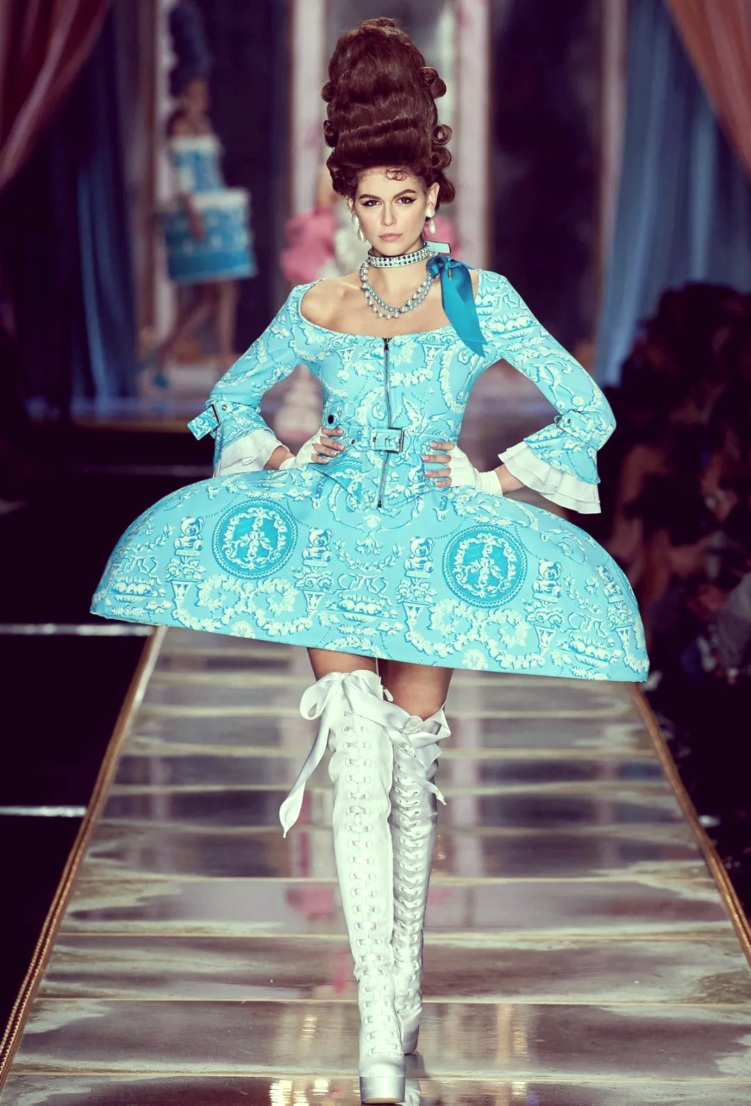 洛可可风格的前世今生:从艺术到现代时尚