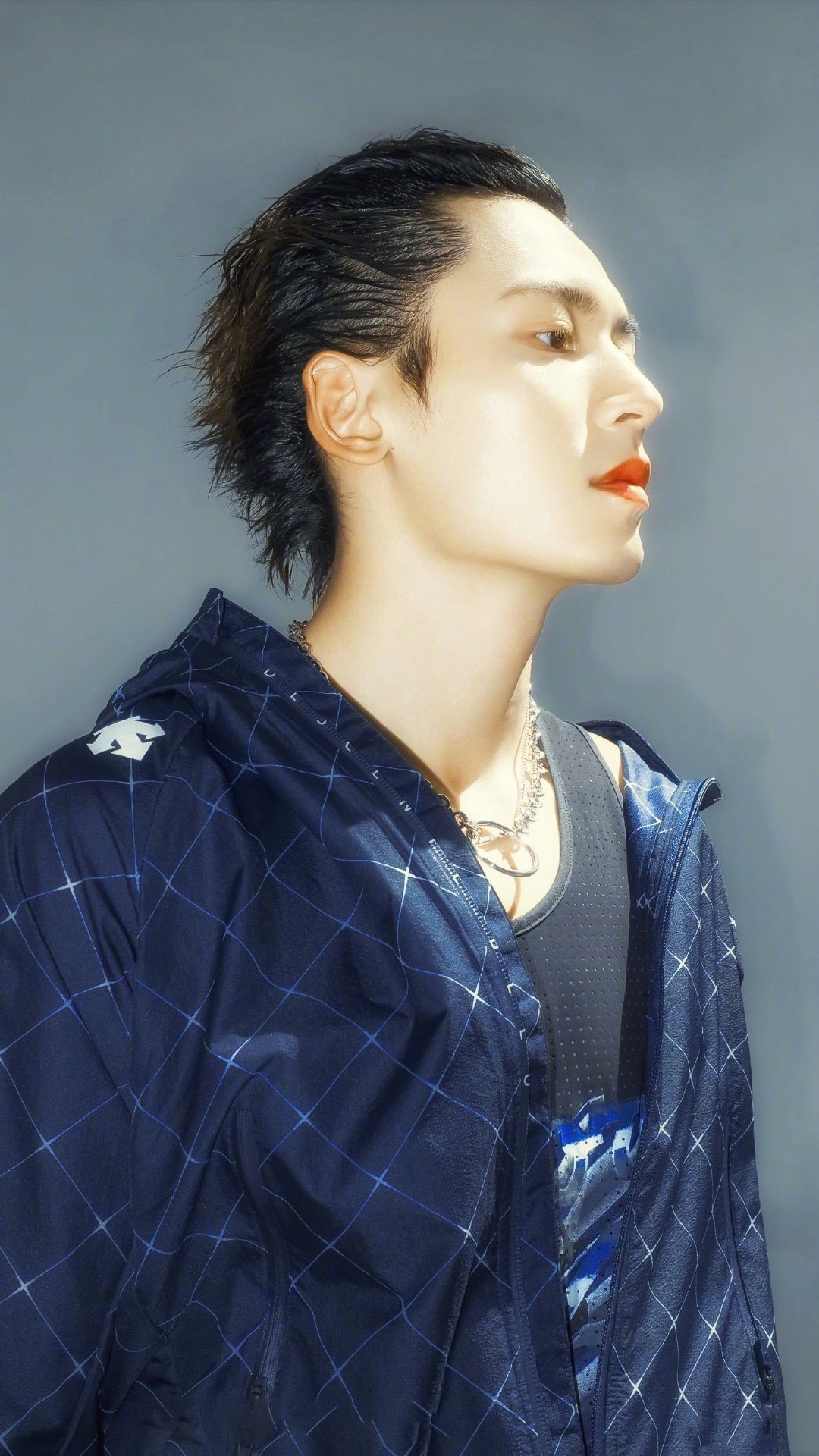 盲盒帅哥!张哲瀚背头造型首曝光,网友:一声老公老婆先叫为敬