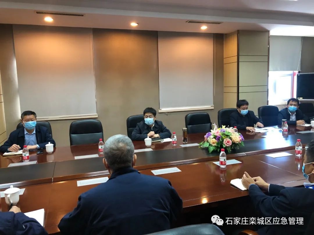 栾城区委书记张小勇到装备制造产业园区召开省属以上企业安全生产座谈