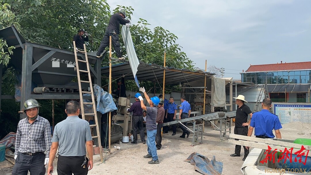 长沙大泽湖街道开展"两违"整治行动