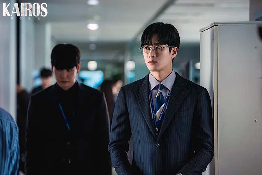 韩剧《kairos》精彩 男主被插刀戴绿帽 女主上演"忌日快乐"