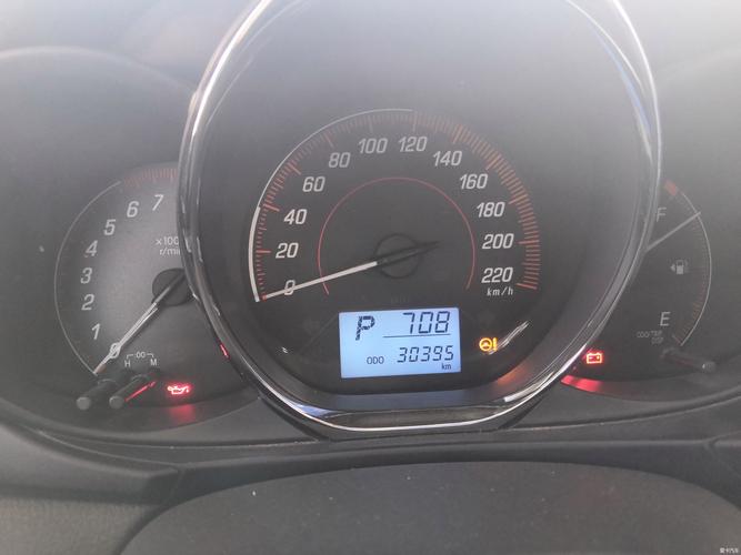 长安cs75为什么剩一格油然后加一百怎么油表不变