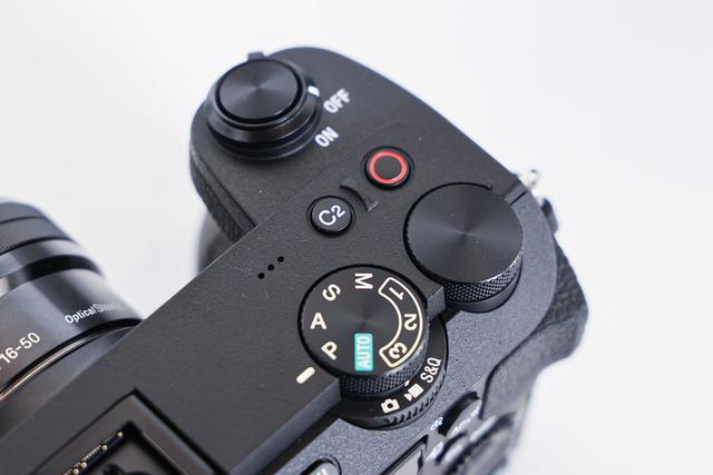 比预期有更大惊喜 索尼a6700微单与fe70-200 f4 ii镜头上手体验