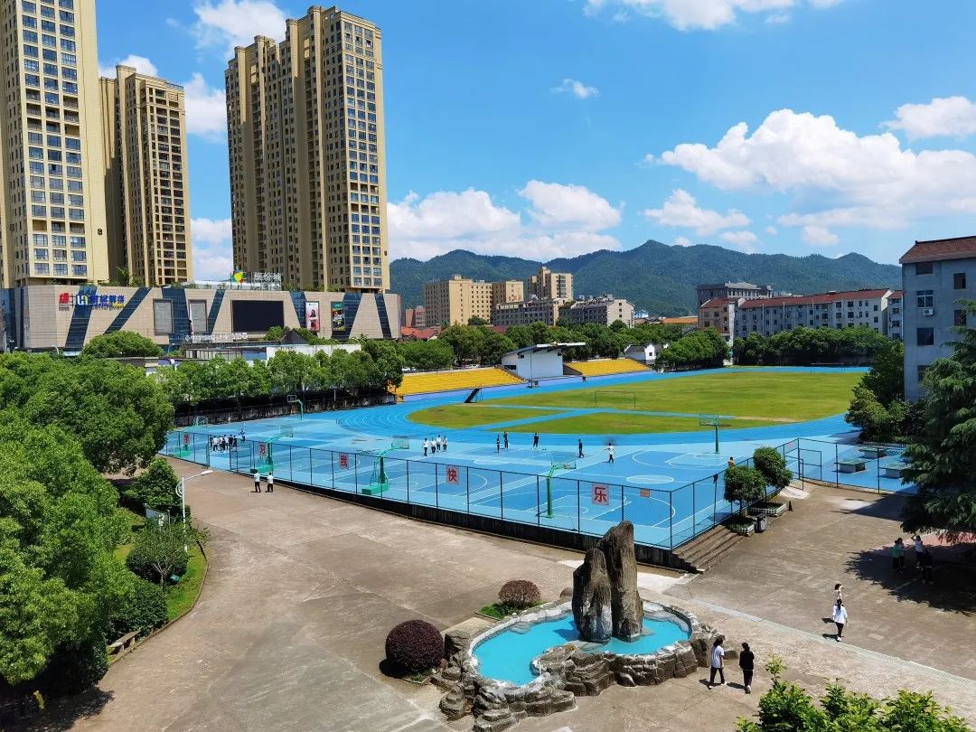 6月17日1900南马高中湖溪高中横店高中利民高中在线直播中考招生答疑