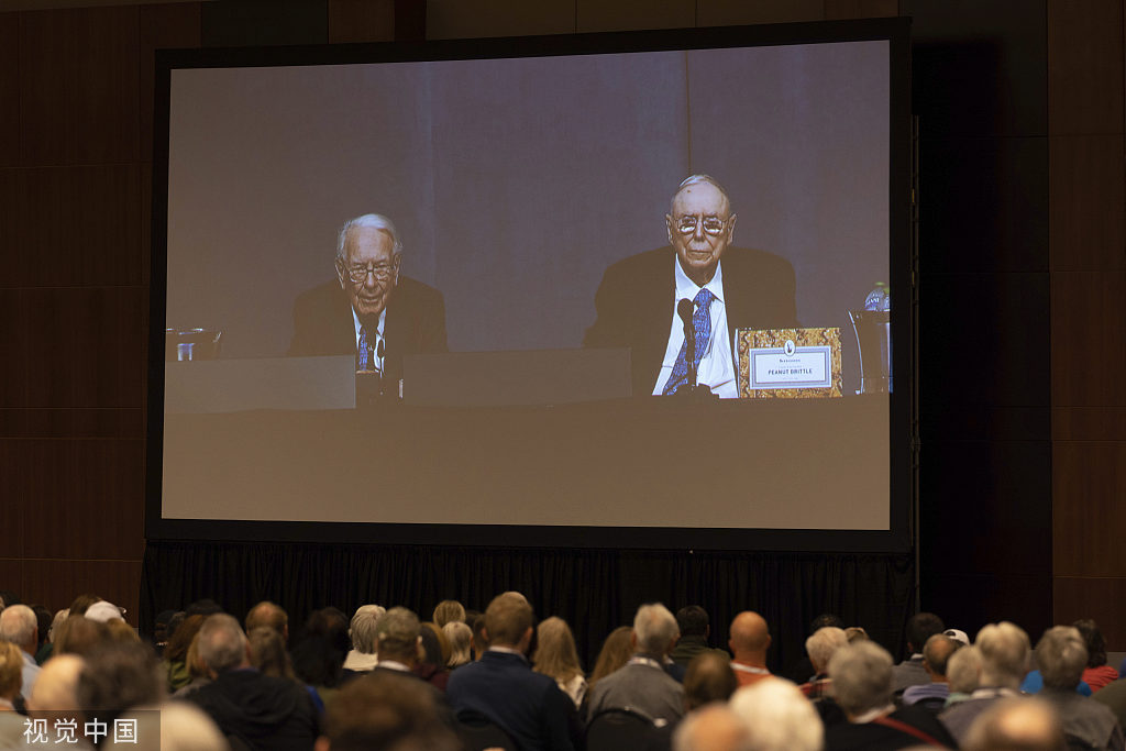 巴菲特股东大会看世界经济:人工智能发展快令人担忧,中美应在合作中