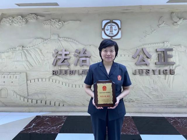 审判业务专家|罗珊:因热爱而坚持,因坚持而闪耀