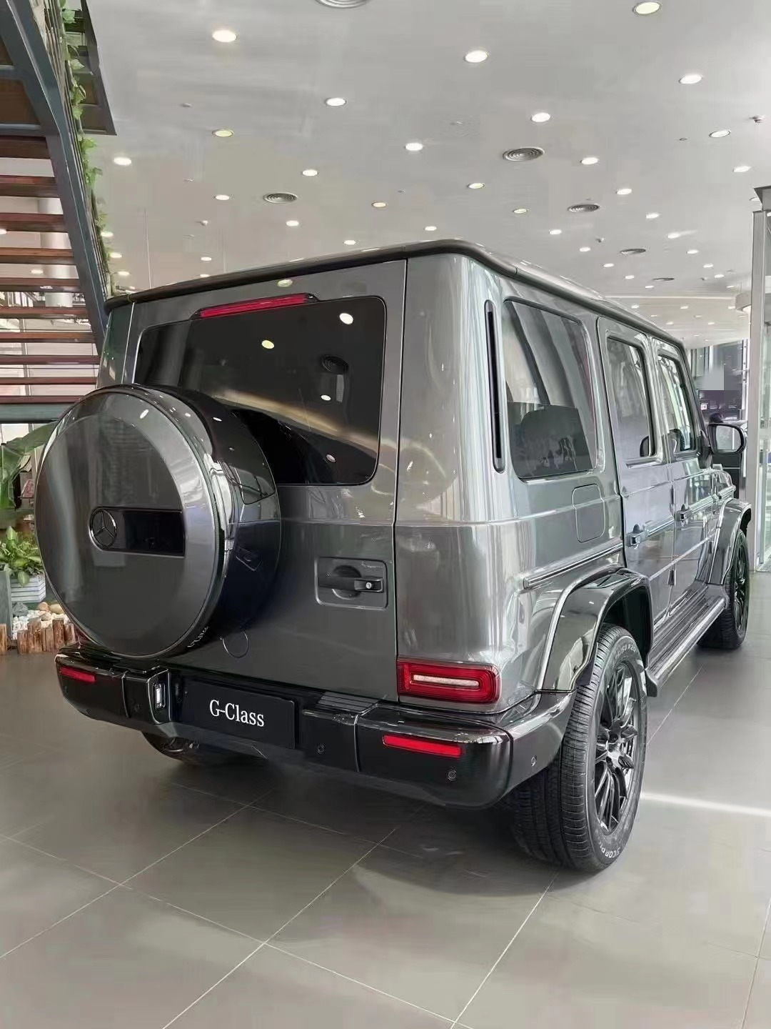 250万奔驰"图腾级"越野车g500到店,霸气外露