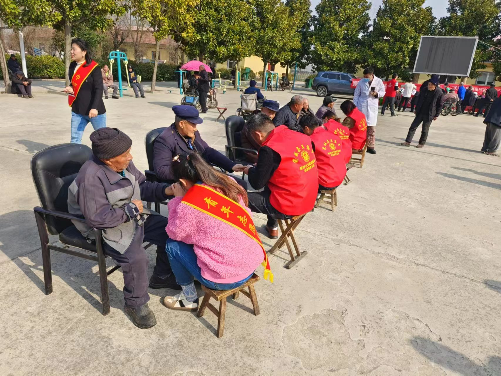 蒙城县王集乡:筑牢健康防护网 助力乡村大振兴