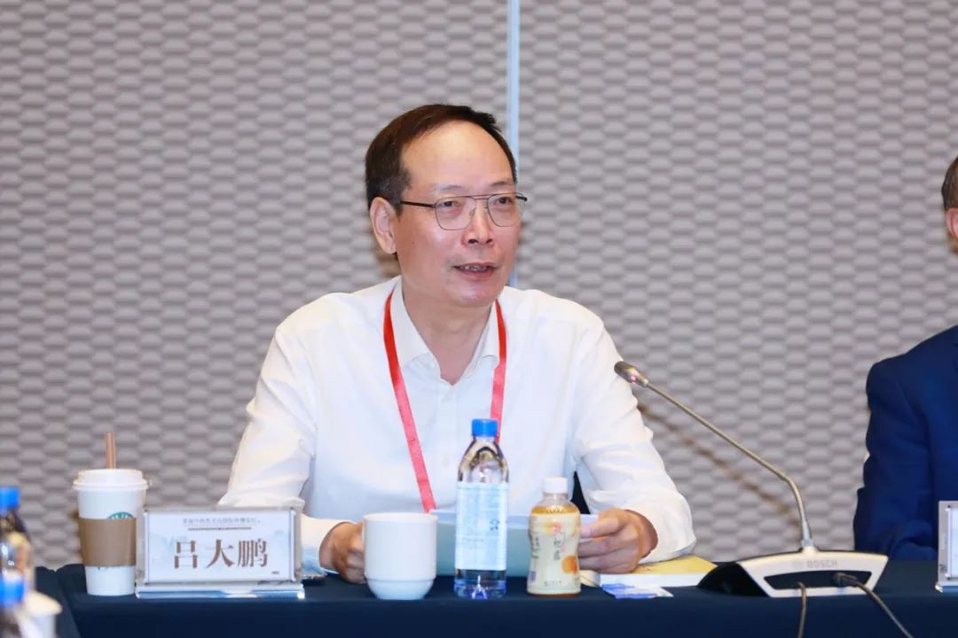 吕大鹏:全面提高品牌价值,打造中医药 "金名片"