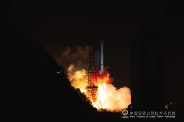 我国第二代静止轨道气象卫星！风云四号03星成功发射