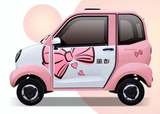 2款全新四轮电动车,外观呆萌可爱,内部空间宽敞,适合接娃代步