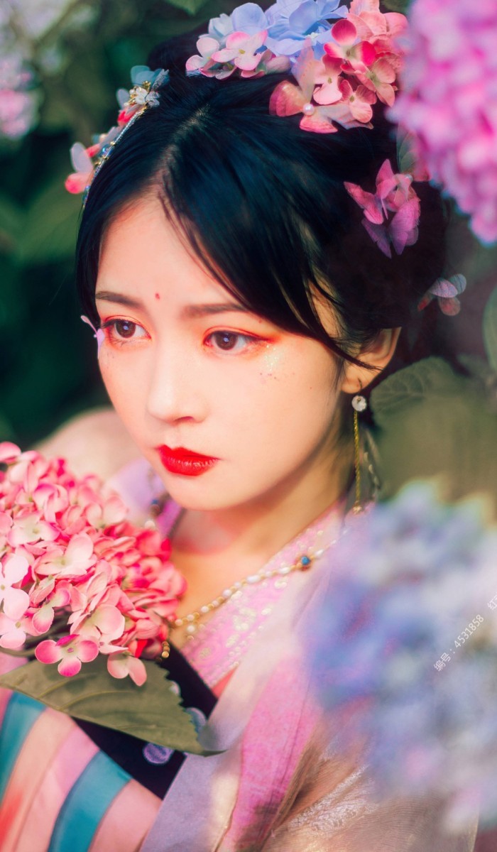 《权宠天下》元卿凌x宇文皓,女主是大佬,男主是妻管严而不自知