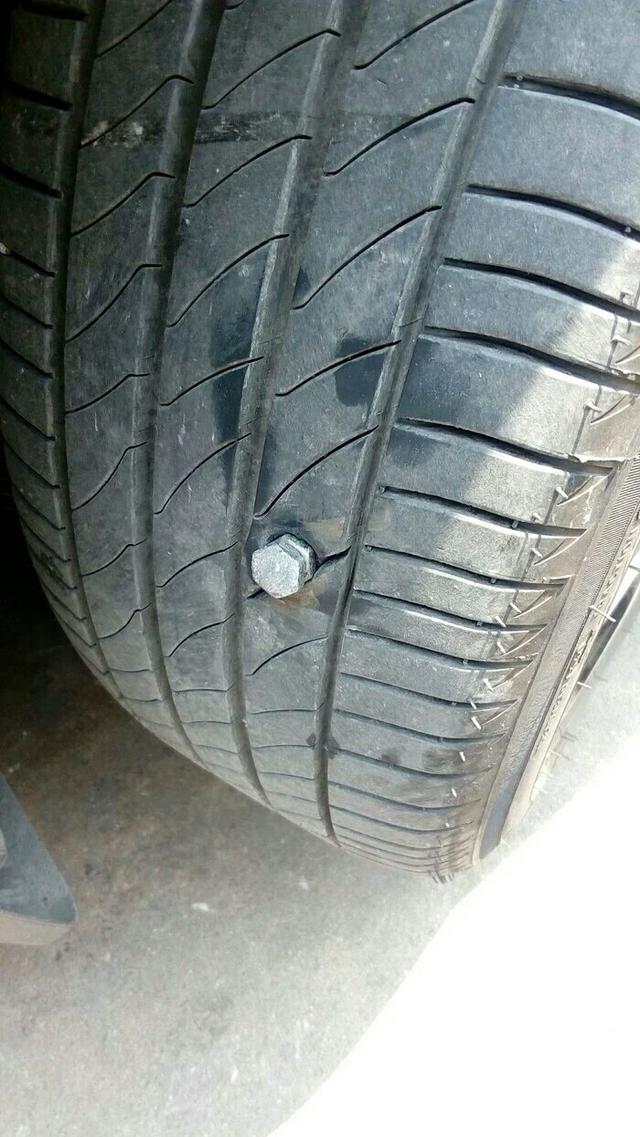 汽车轮胎扎了钉子补胎后有影响吗